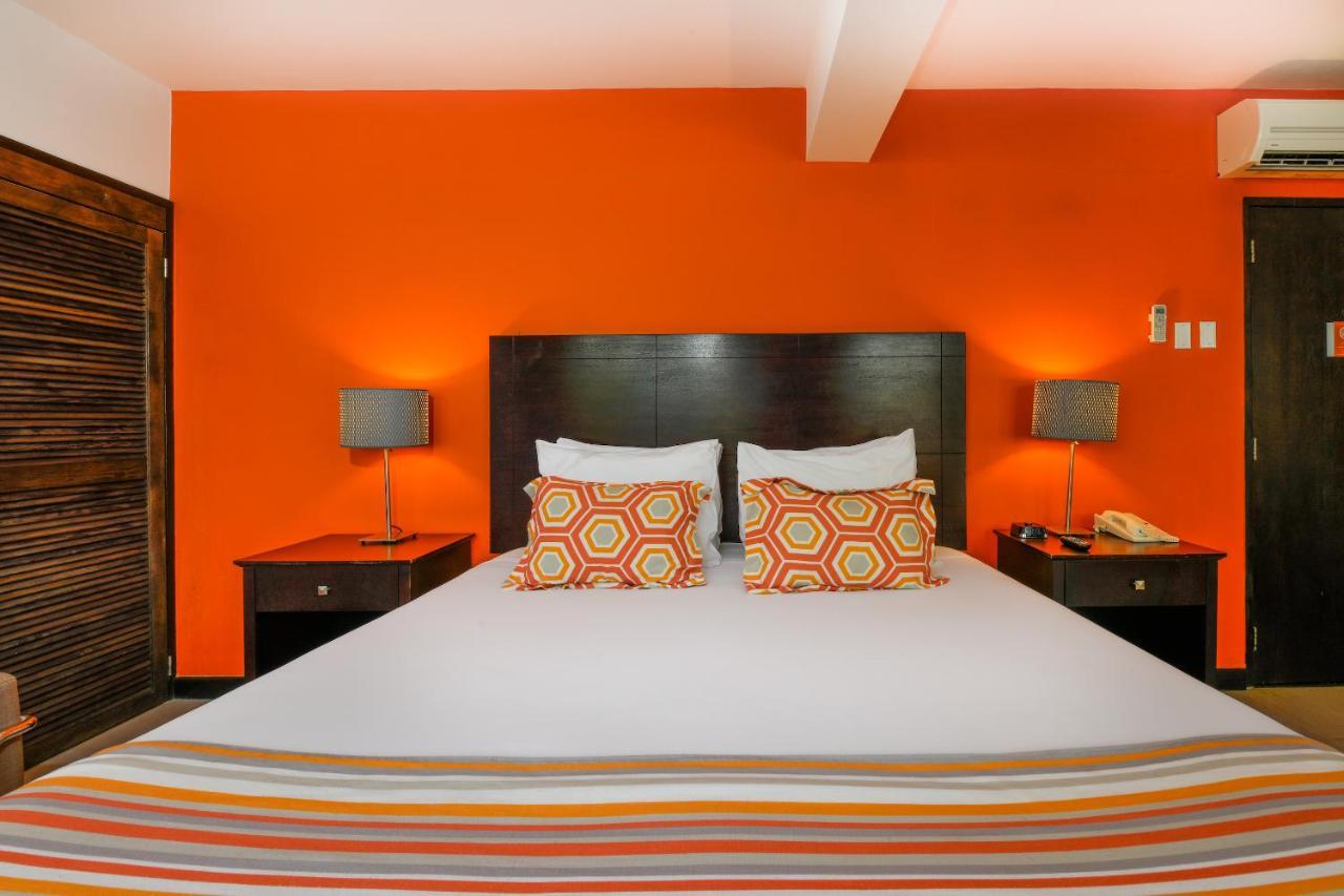 Talk Of The Town Beach Hotel & Beach Club By Gh Hoteles اورانجستاد المظهر الخارجي الصورة